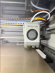 Tuozhu P2S 3D printer, with AMS2 automatic color change syst - Photo taken in person