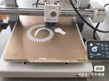 Tuozhu A1 3D printer connects and prints ~ Currently only su - Actual photo