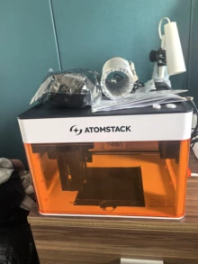 Atomic Intelligent ATOMSTACK P1 desktop laser engraving mach - Photo taken in person