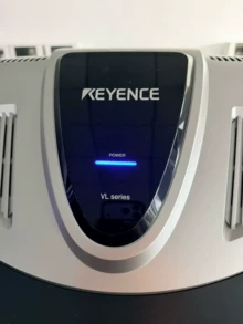 KEYENS VL-770 high-precision 3D measuring instrument, three  - Photo taken in person